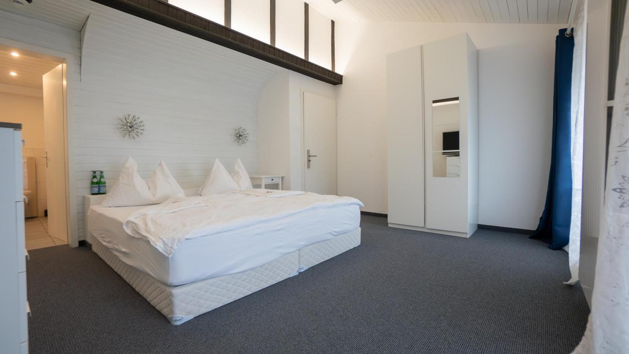Hotel & Restaurant Roessli Stansstad Bagian luar foto