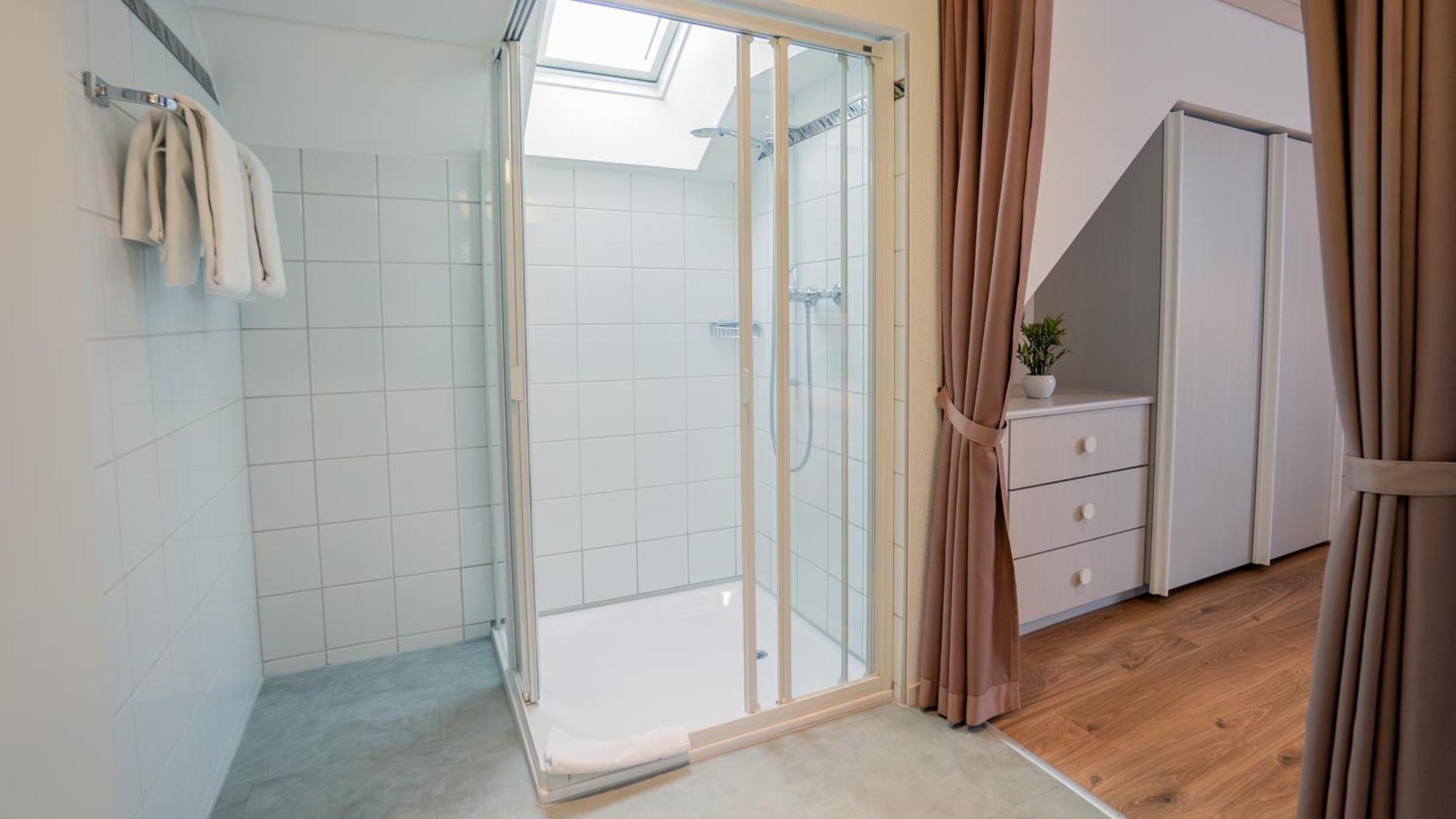 Hotel & Restaurant Roessli Stansstad Bagian luar foto